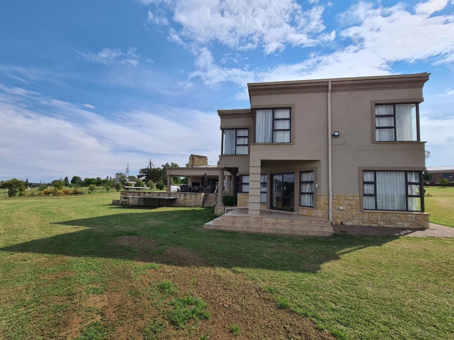 5 Bedroom Property for Sale in Balley Duff Free State